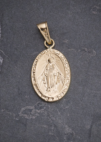 Dije Virgen de la Milagrosa 1.6gr / 3cm / 14.8mm — Oro Amarillo