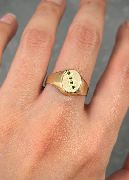 Anillo con Swarovski Verde 2gr / Talla 8 1/2 — Oro Amarillo