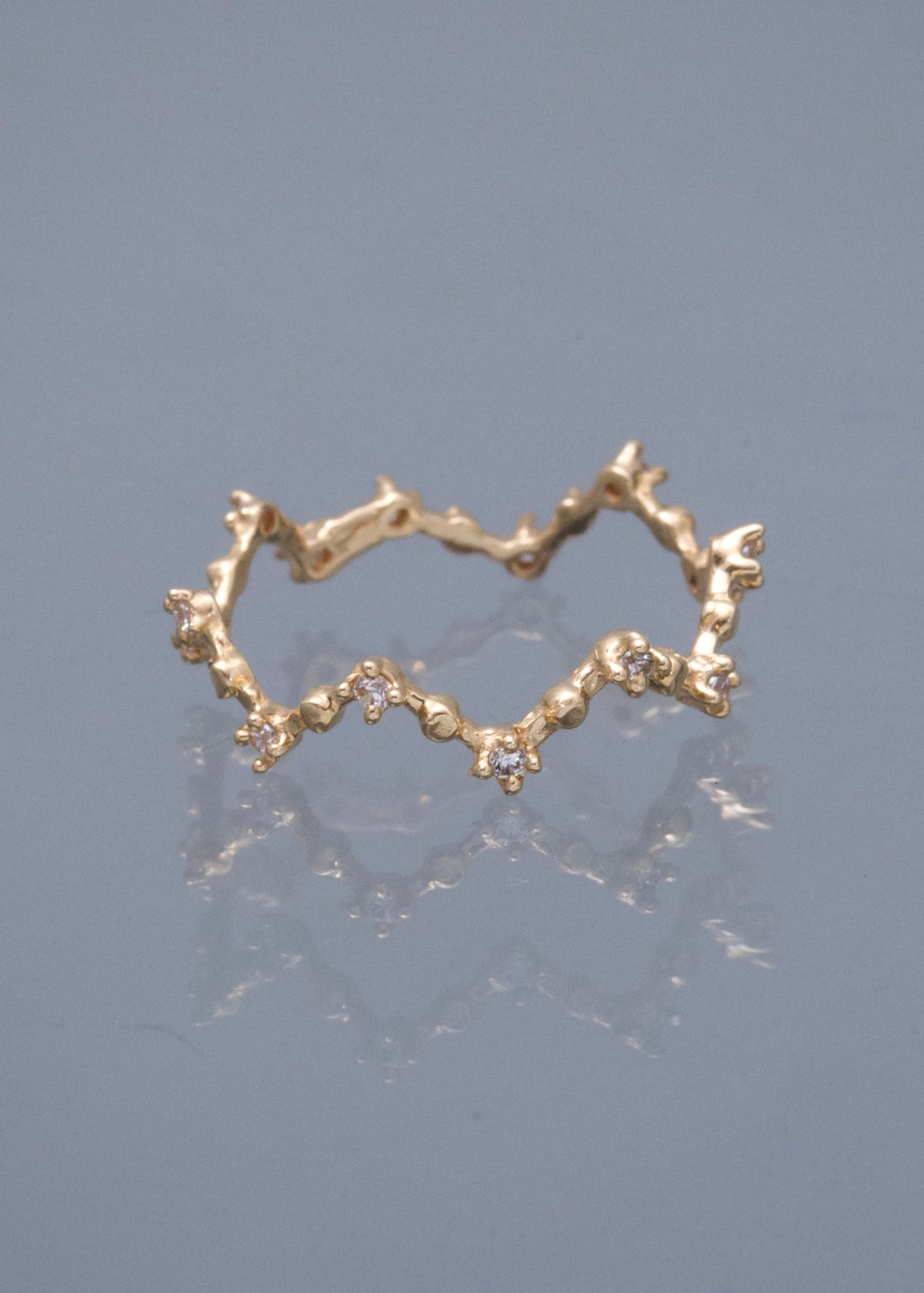 Anillo con Swarovski Blanco 1.2gr / Talla 5 3/4 — Oro Amarillo