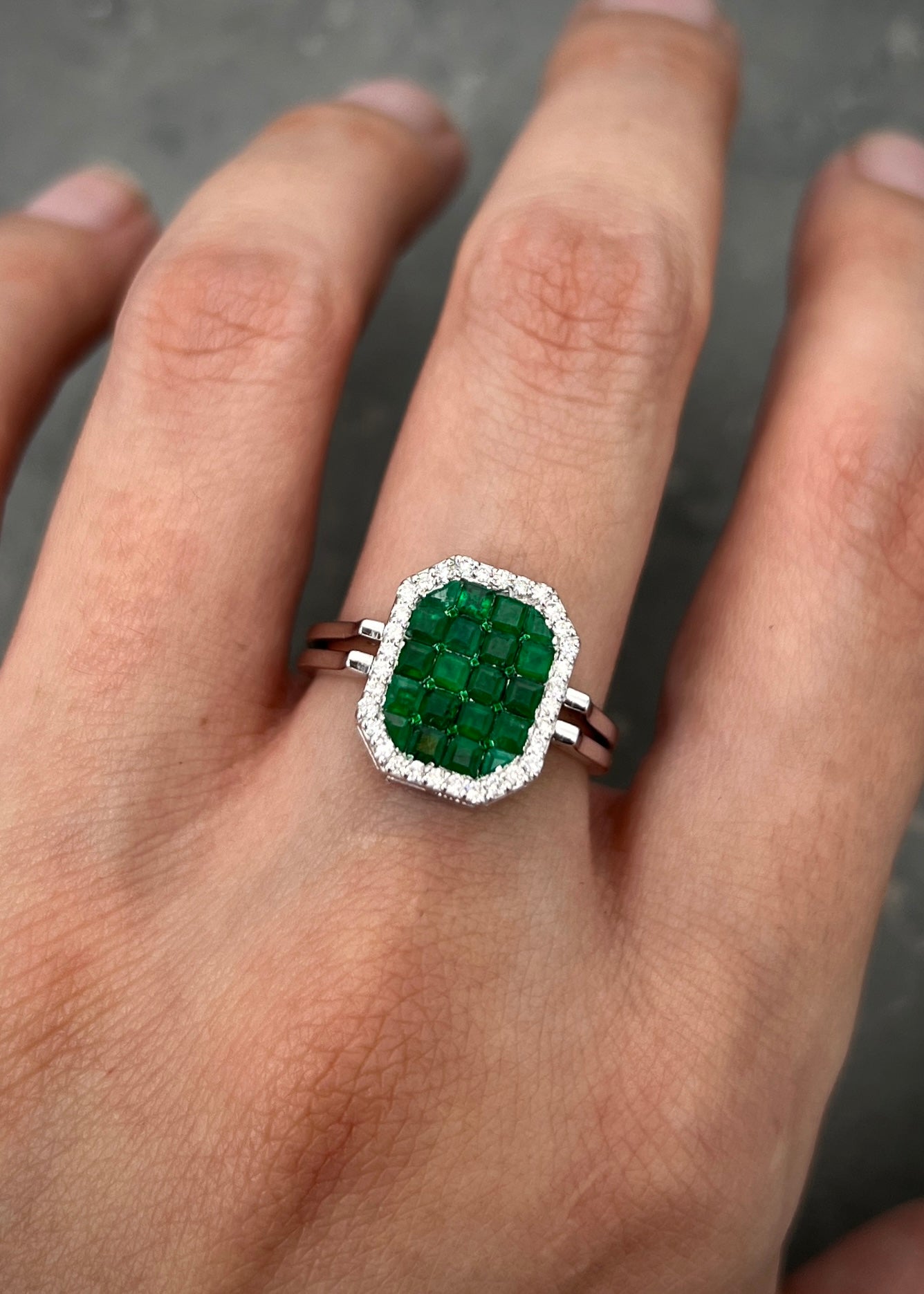 Anillo Doble faz con piedras preciosas 5.1gr / TALLA 6 1/2 / Oro Blanco (Joya) M