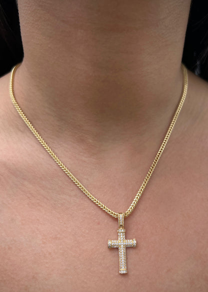 Dije Cruz con Swarovski Blanco 2.8gr / 3.1cm / 15mm — Oro Amarillo