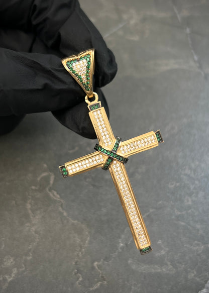 Dije Cruz con Swarovski Verde y Blanco 8.7gr / 7cm / 35mm — Oro Amarillo
