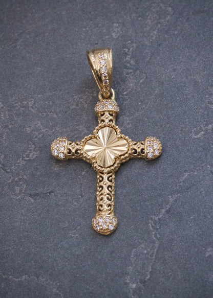 Dije Cruz Lucky Clover con Swarovski Blanco 2.8gr / 3.6cm / 20mm — Oro Amarillo