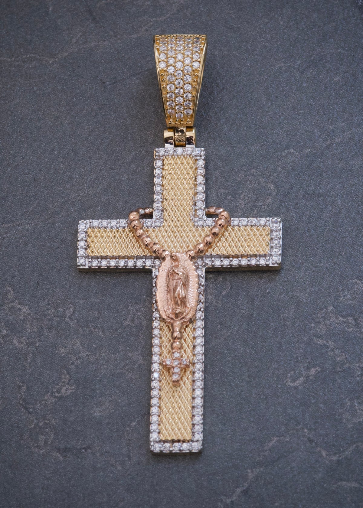 Dije Cruz con Virgen de Guadalupe 10.6gr / 5.8cm / 27mm — Dos Oros