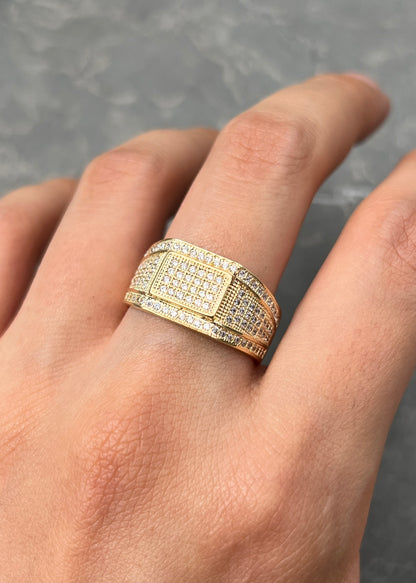Anillo con Swarovski Blanco 5.7gr / Talla 9 1/4 — Oro Amarillo