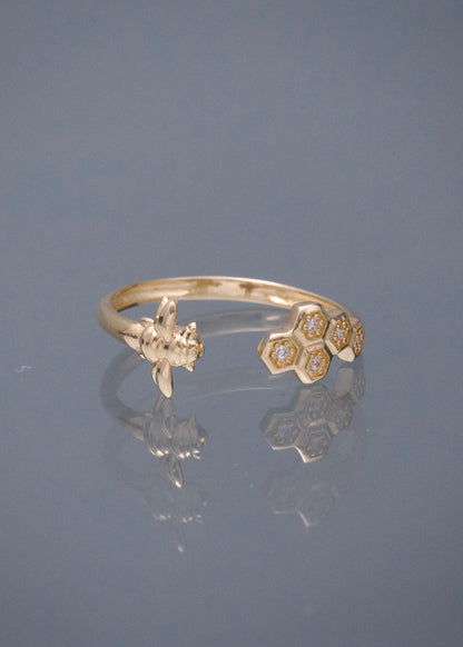 Anillo con Swarovski Blanco 1.4gr / Talla 6 — Oro Amarillo