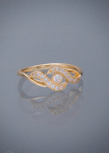 Anillo con Swarovski Blanco 2.15gr / Talla 7 1/4 — Oro Amarillo