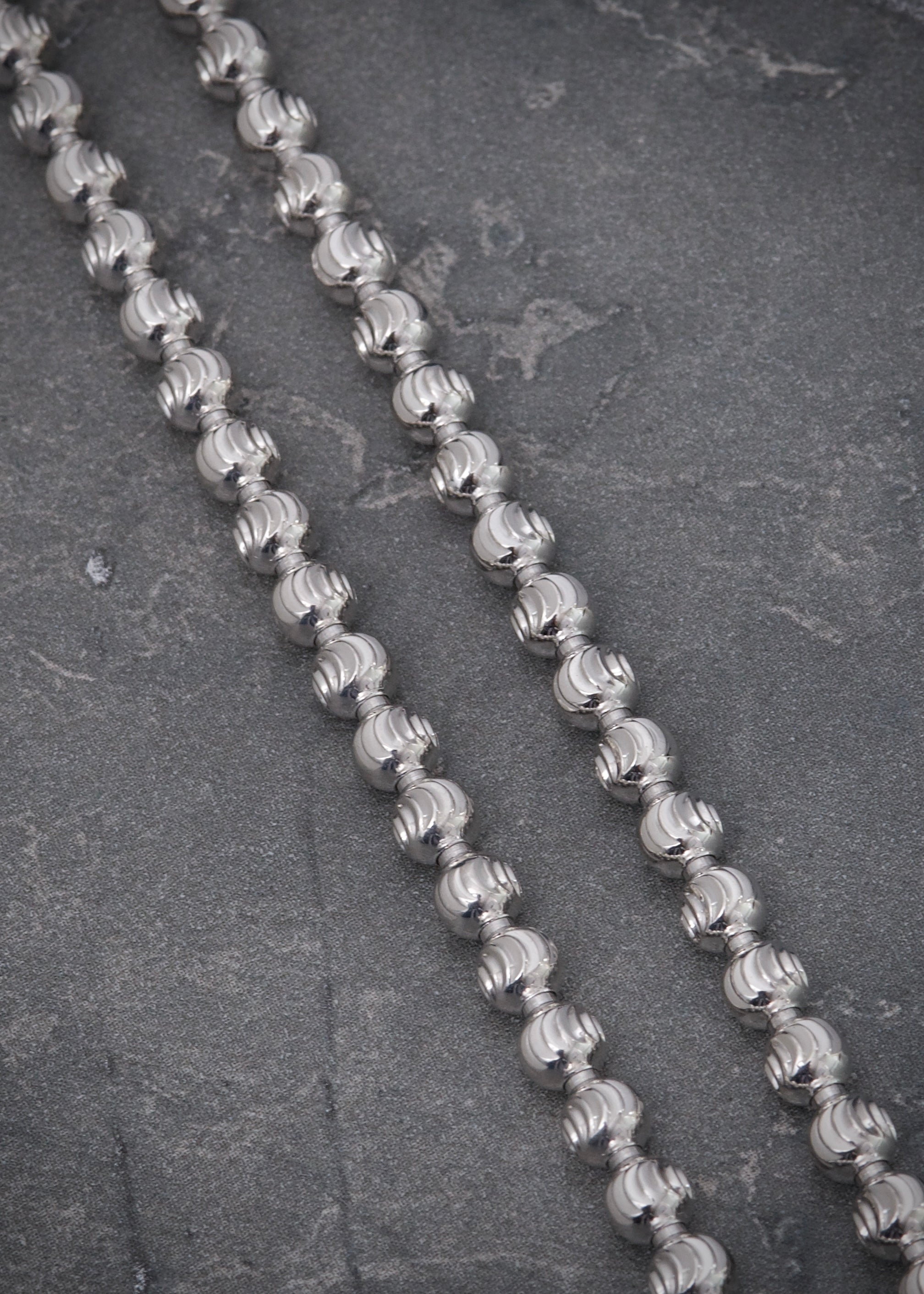 Cadena militar diamantada luna 4mm 25.45gr / Largo 60cm / Oro Blanco Nac B