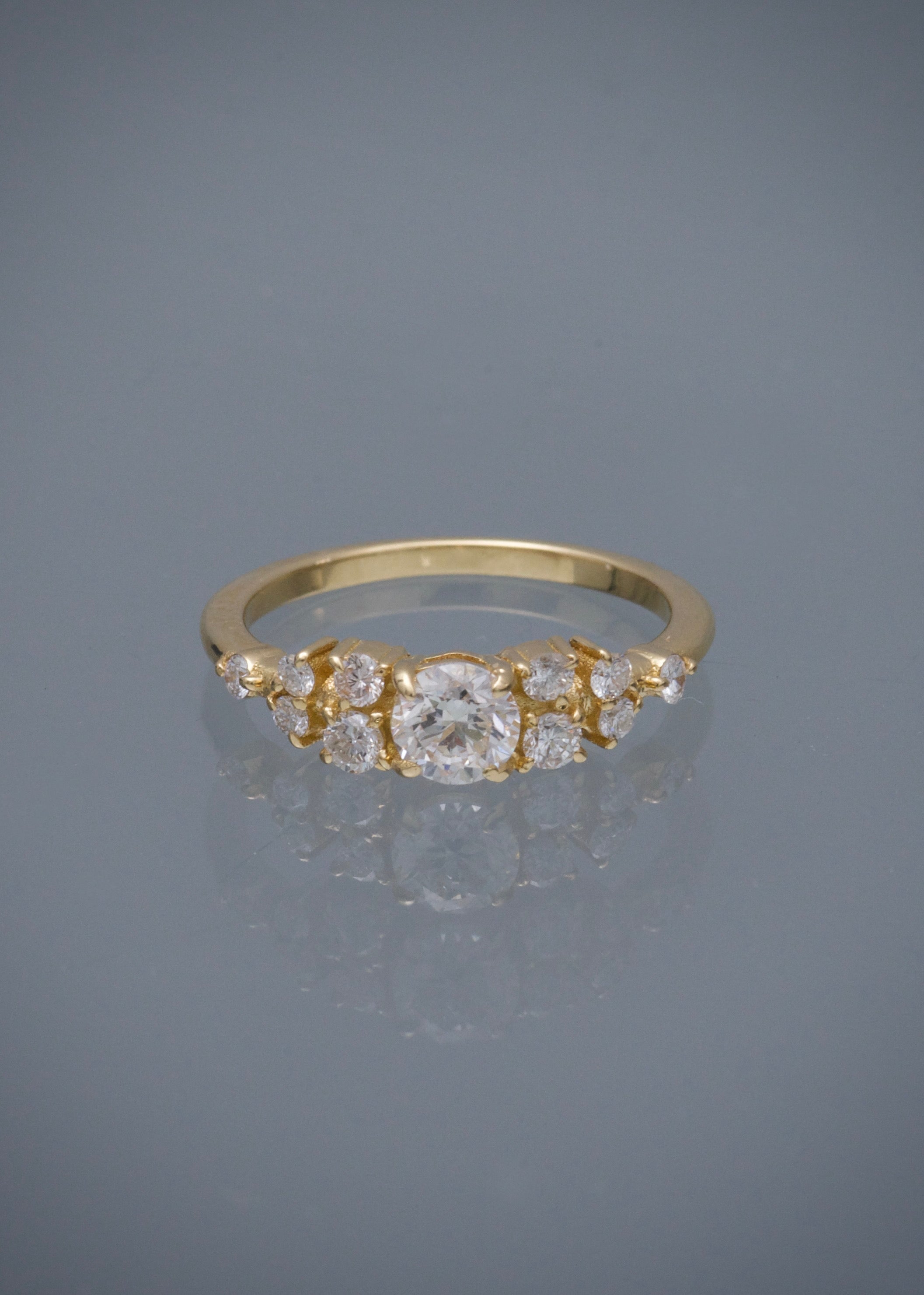 Anillo Con 50pts de diamante central y 12pts de diamantes laterales 3gr / TALLA 6 / Oro Amarillo (Joya) M