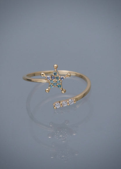 Anillo Estrella con Swarovski Azul y Blanco 1.15gr / Talla 5 1/4 — Oro Amarillo