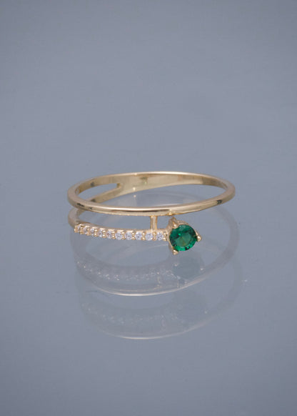Anillo con Swarovski Verde y Blanco 1.5gr / Talla 5 1/4 — Oro Amarillo