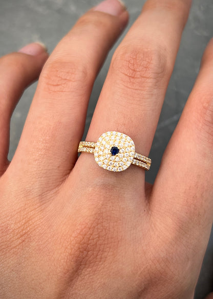 Anillo con Swarovski Azul y Blanco 2.8gr / Talla 6 3/4 — Oro Amarillo