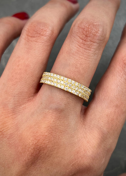 Anillo con 140pts de diamantes 4.7gr / TALLA 7 3/4 / Oro Amarillo (Joya) M