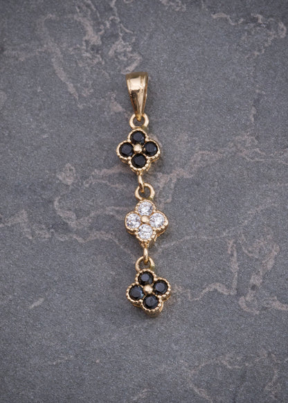 Dije Flor con Swarovski Blanco y Negro 1.6gr / 3.2cm / 6mm — Oro Amarillo