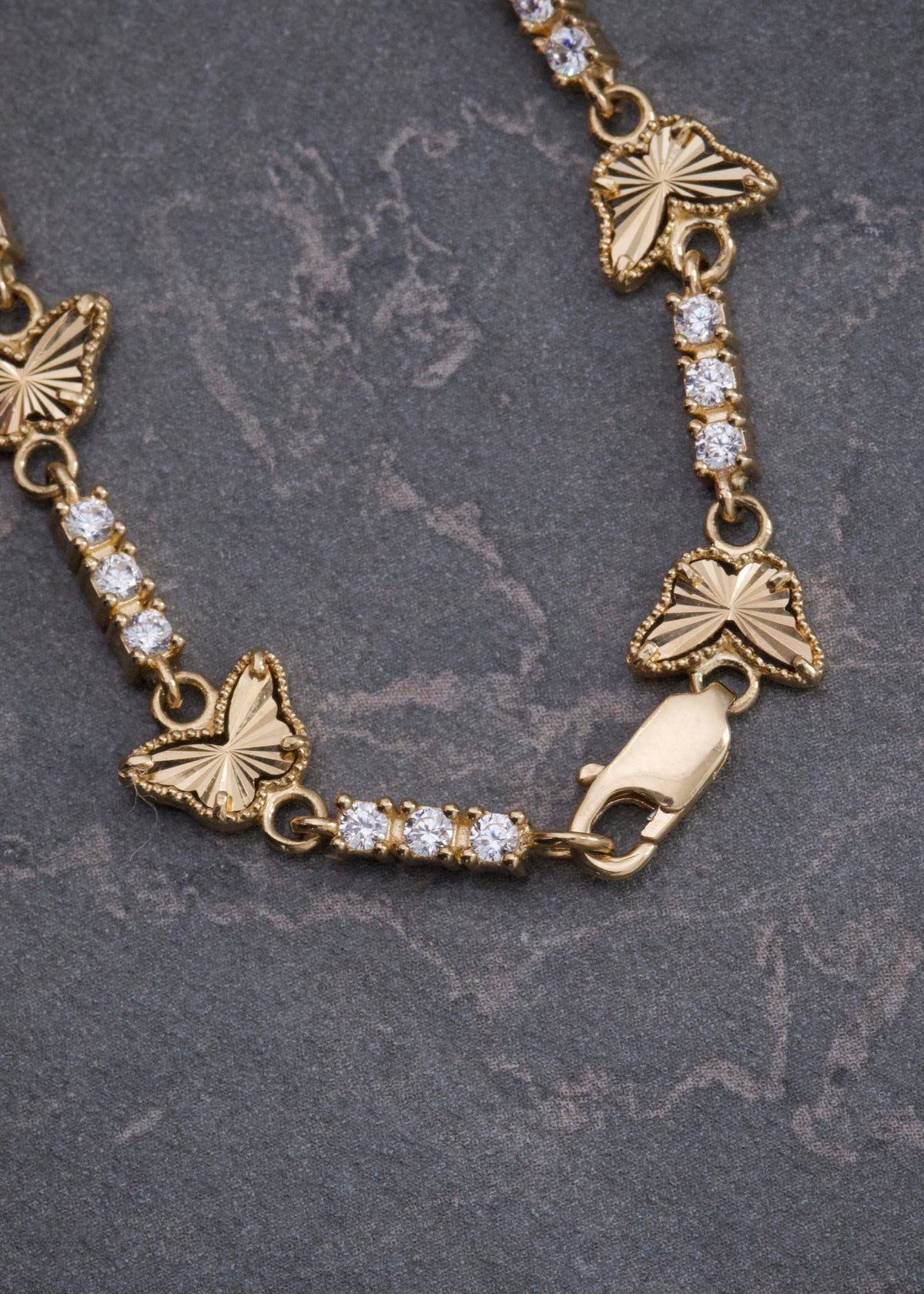 Pulso Mariposa con Swarovski Blanco 8.1gr / 18cm / 8.3mm — Oro Amarillo