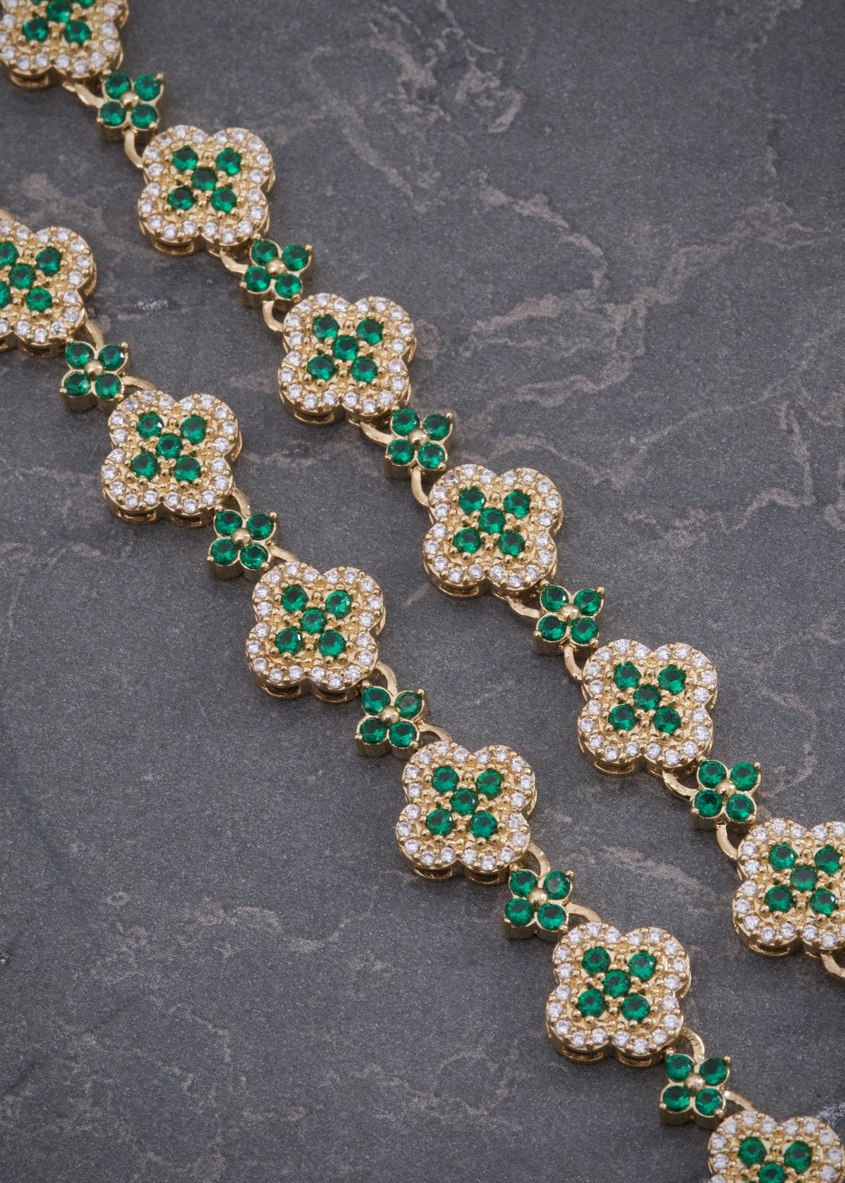 Cadena Flor con Swarovski Verde y Blanco 39.65gr / 45cm / 10mm — Oro Amarillo