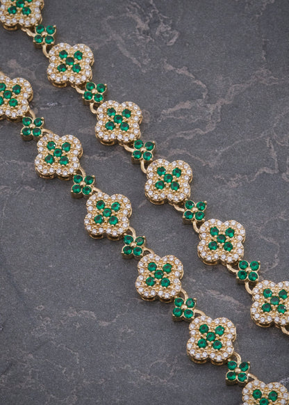 Cadena Flor con Swarovski Verde y Blanco 39.65gr / 45cm / 10mm — Oro Amarillo