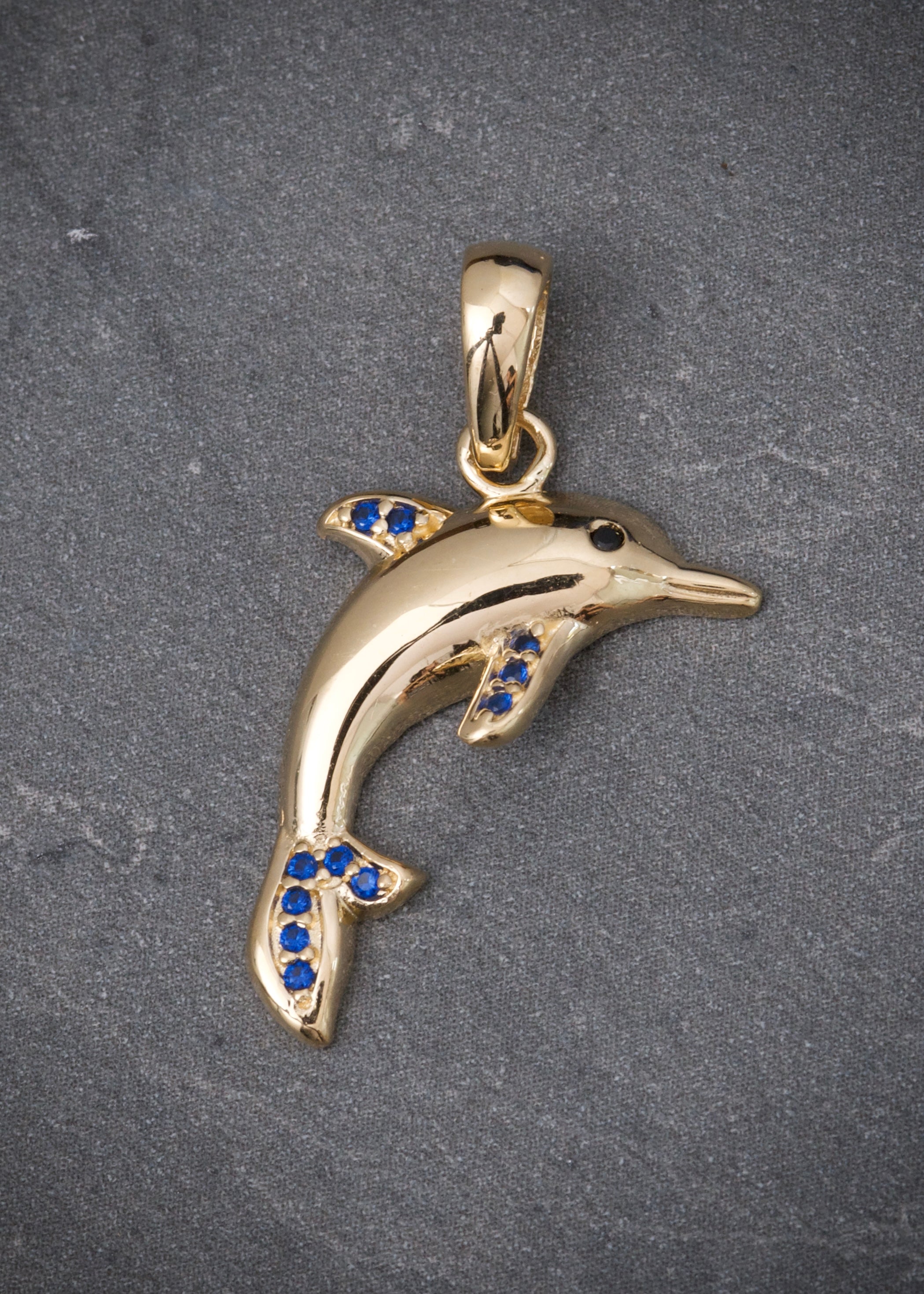 Dije delfin con swarovski azul 1.55gr / Largo 2.8cm / Oro Amarillo Nac M