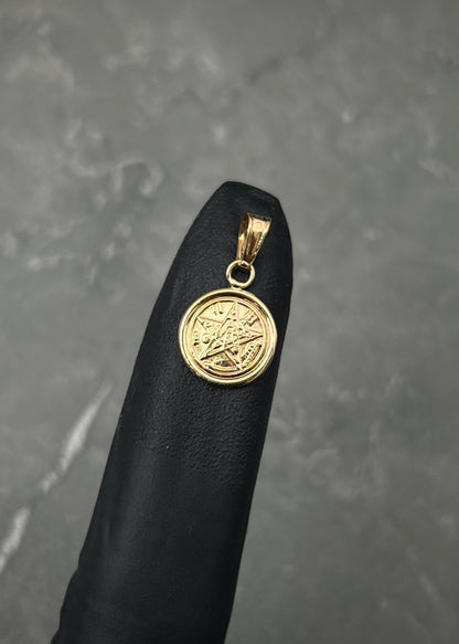 Dije estrella 0.45gr / Largo 1.7cm / Oro Amarillo Nac M