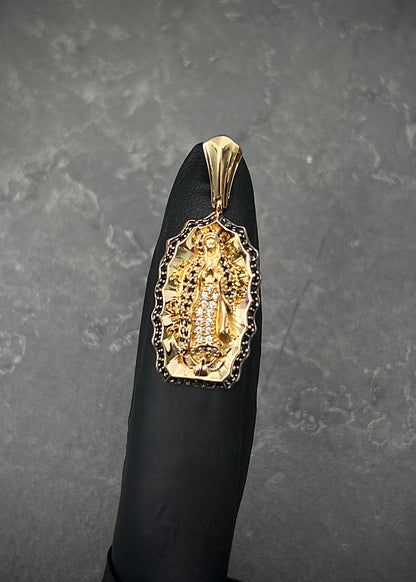 Dije virgen de guadalupe con swarovski negro y blanco 5.1gr / Largo 3.5cm / Oro Amarillo Nac M