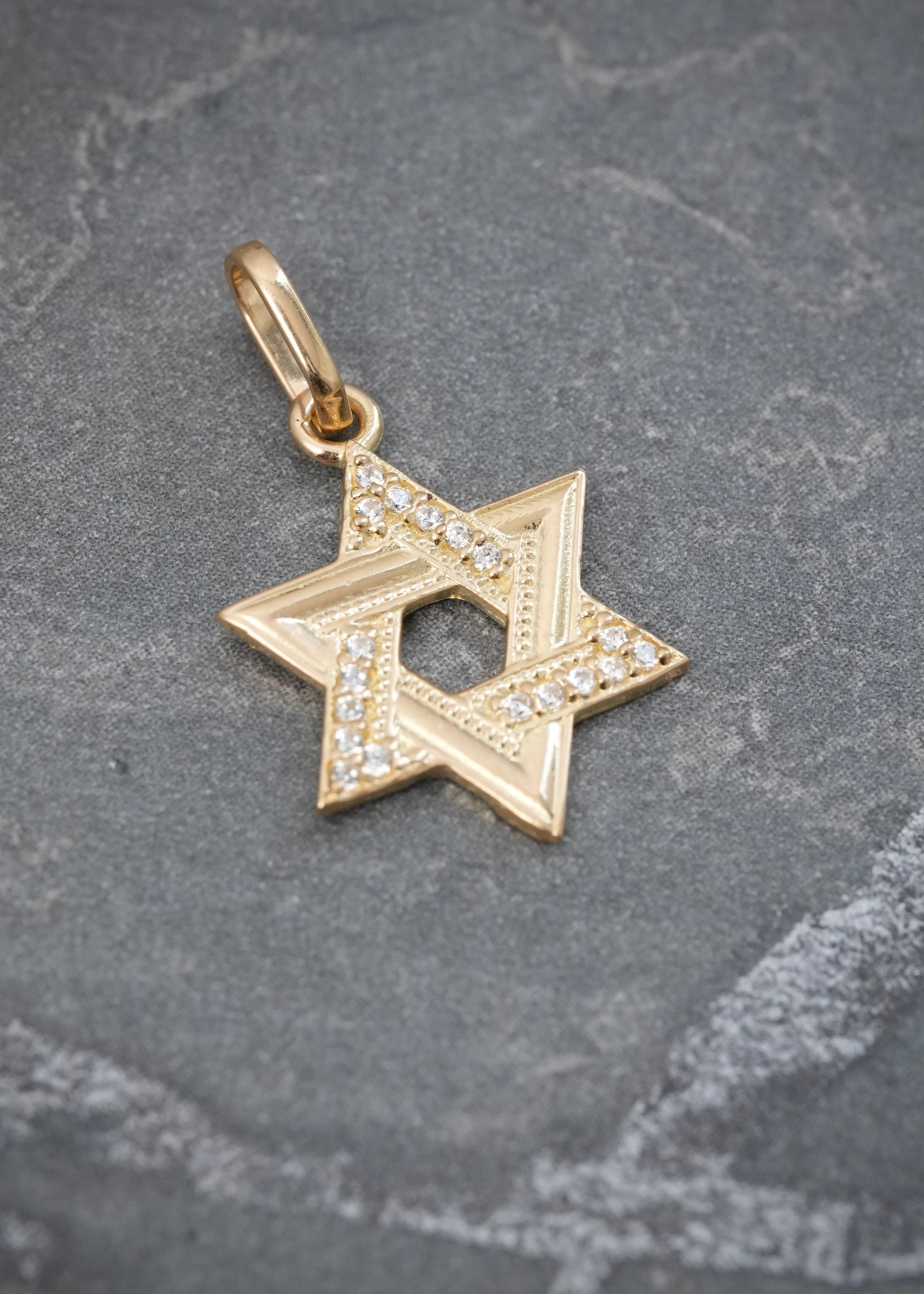 Dije Estrella de David con Swarovski Blanco 1.05gr / 2.1cm / 12.4mm — Oro Amarillo