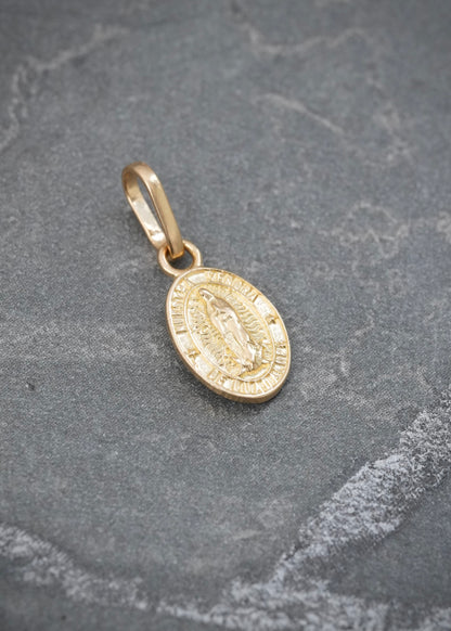 Dije Virgen de Guadalupe 0.75gr / 1.6cm / 7.1mm — Oro Amarillo