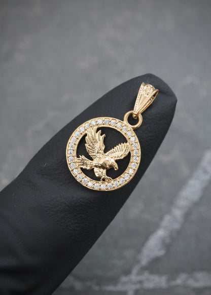 Dije Aguila con Swarovski Blanco 1.3gr / 2.2cm / 13.4mm — Oro Amarillo