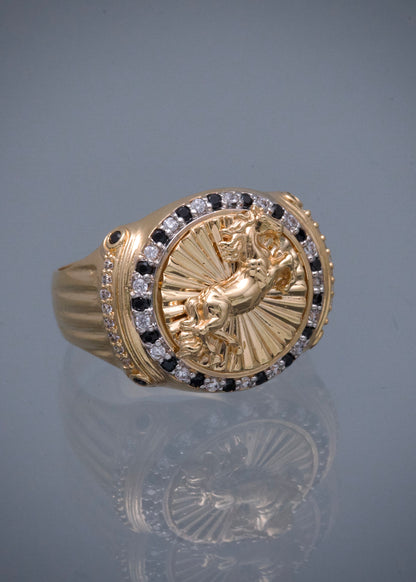 Anillo Caballo con Swarovski Blanco y Negro 7.8gr / Talla 9 1/2 — Oro Amarillo