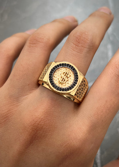 Anillo Signo Peso con Swarovski Negro 13gr / Talla 11 3/4 — Oro Amarillo