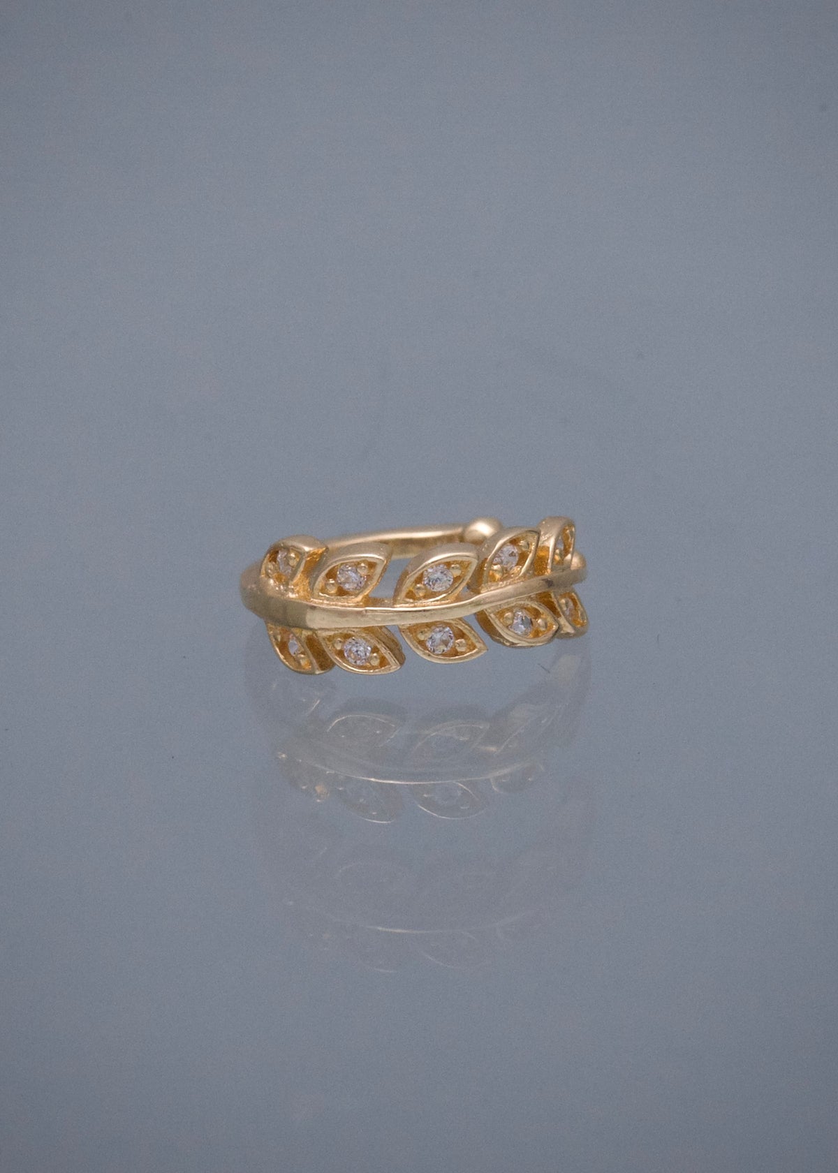 Ear Cuff 0.9gr / 1.2cm / 4.8mm — Oro Amarillo