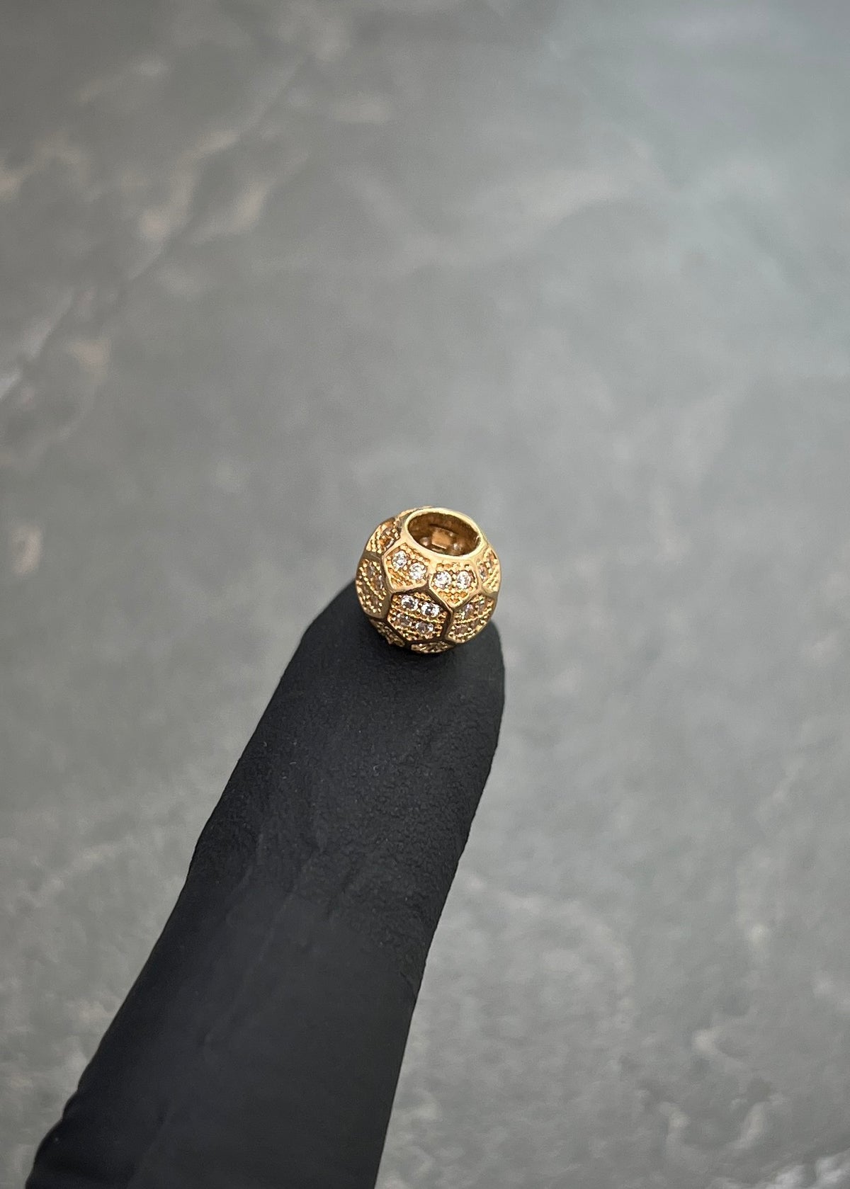 Herraje con Swarovski Blanco 1.7gr / 0.7cm / 8.4mm — Oro Amarillo