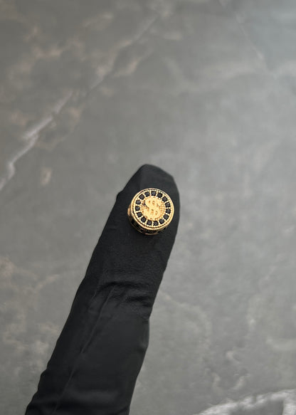 Herraje Signo Peso con Swarovski Negro 1.7gr / 0.8cm / 8mm — Oro Amarillo
