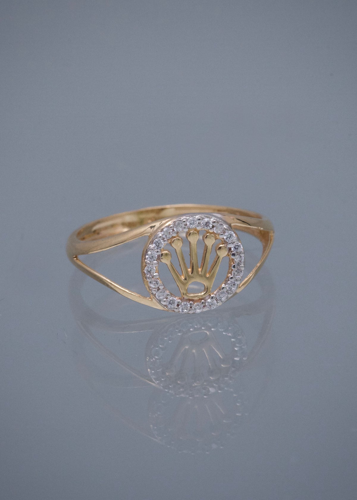 Anillo Rx con Swarovski Blanco 1.5gr / Talla 6 3/4 — Oro Amarillo