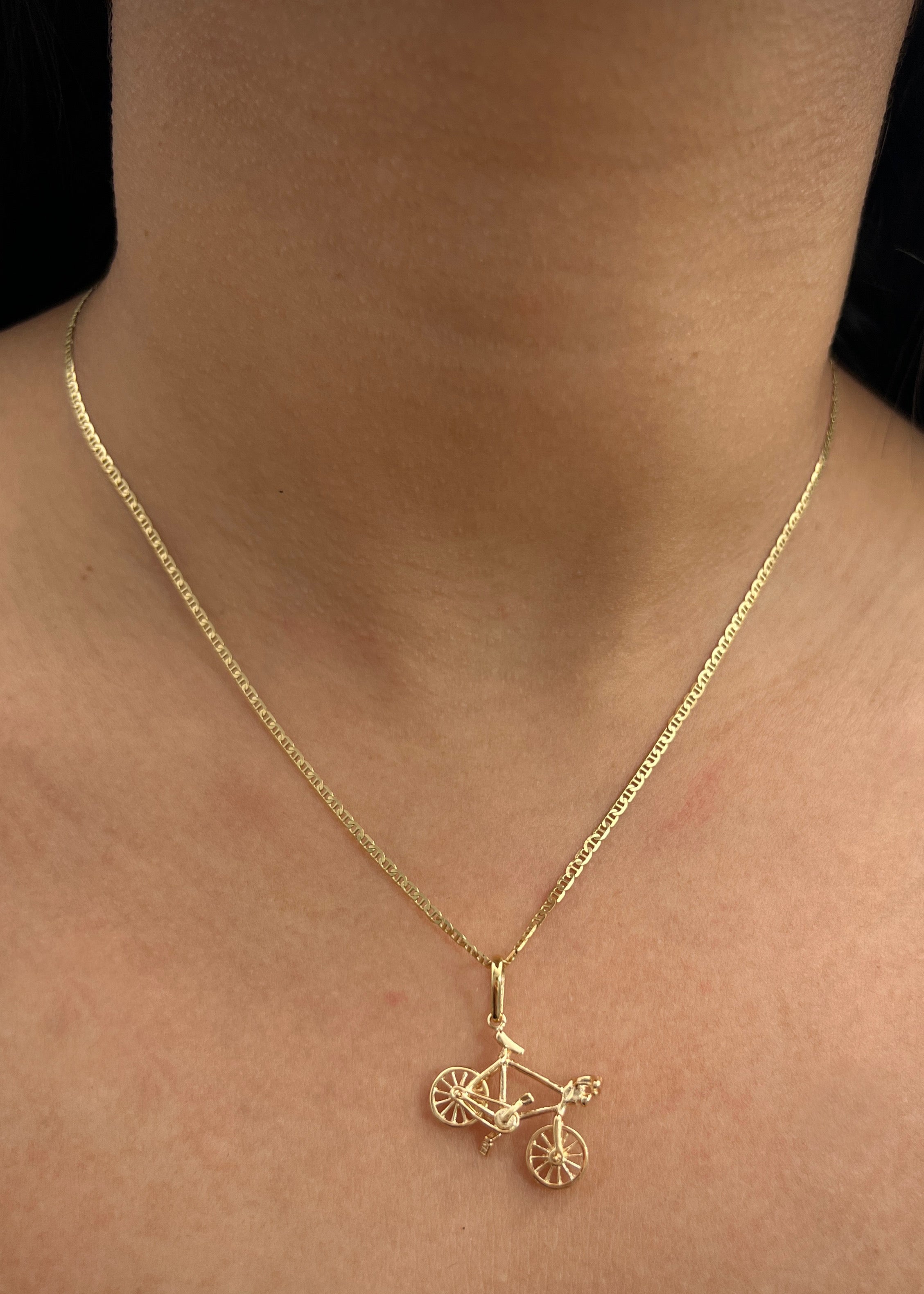 Dije bicicleta 2.25gr / Largo 2.7cm / Oro Amarillo Nac P