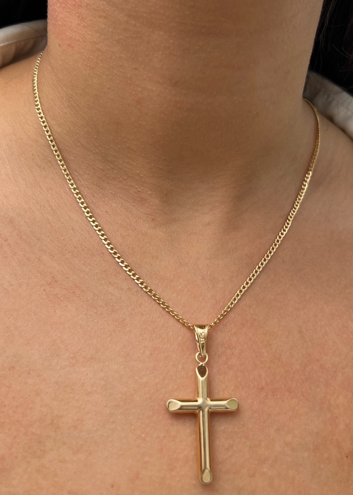 Dije Cruz 2.4gr / 4.7cm / 23mm — Oro Amarillo