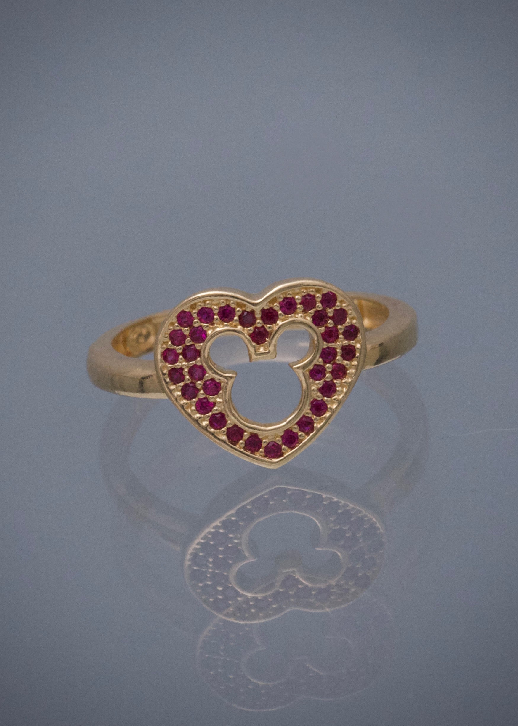 Anillo corazon con swarovski fucsia 2.6gr / TALLA 5 1/2 / Oro Amarillo Nac M