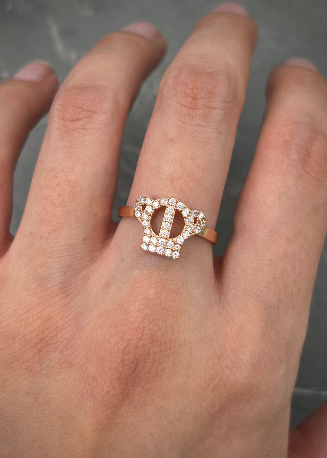 Anillo con swarovski blanco 2gr / Talla 6 1/2 — Oro Rosado
