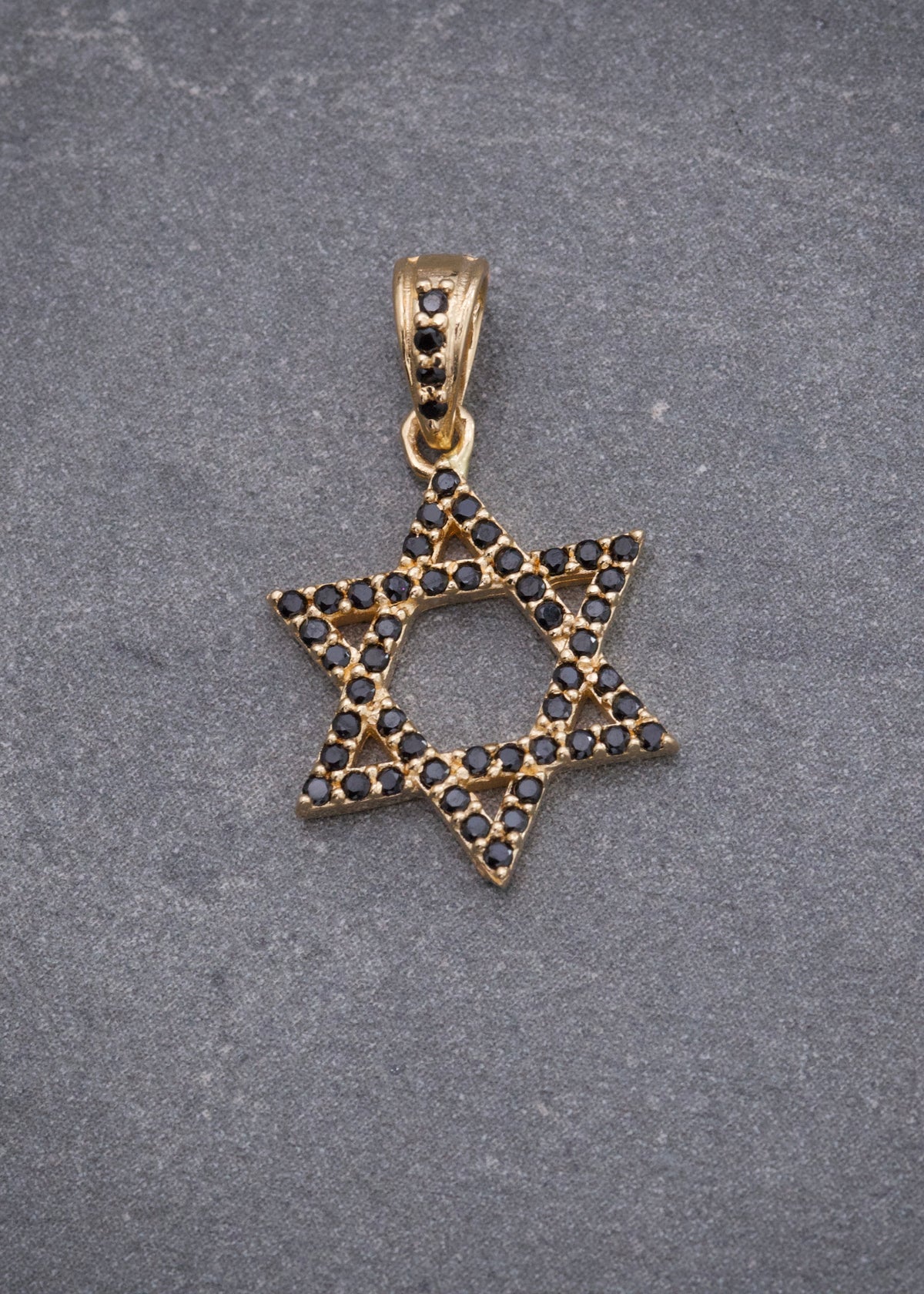 Dije Estrella de David con Swarovski Negro 1.5gr / 2.1cm / 12mm — Oro Amarillo