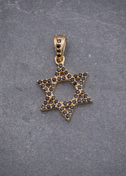 Dije Estrella de David con Swarovski Negro 1.5gr / 2.1cm / 12mm — Oro Amarillo