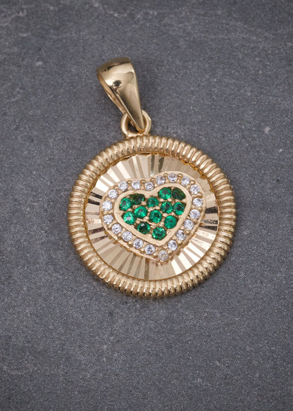 Dije Corazon con Swarovski Verde 3.2gr / 2.5cm / 16mm — Oro Amarillo