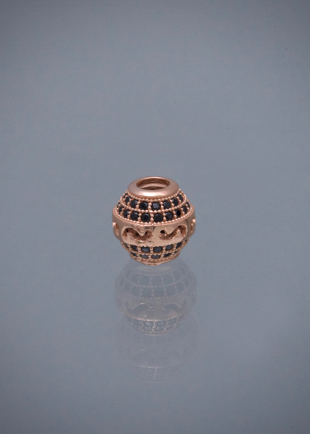 Herraje con Swarovski Negro 1.7gr / 0.8cm / 9.3mm — Oro Rosado