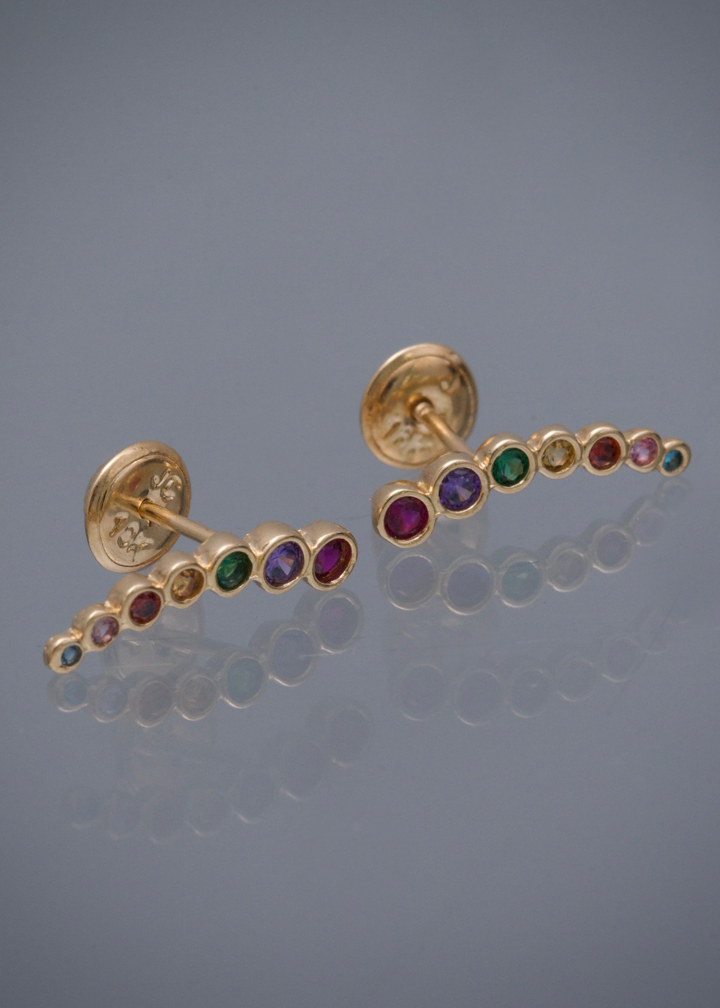 Topos con swarovski multicolor 1.2gr / Largo 1.5cm / Oro Amarillo Nac B