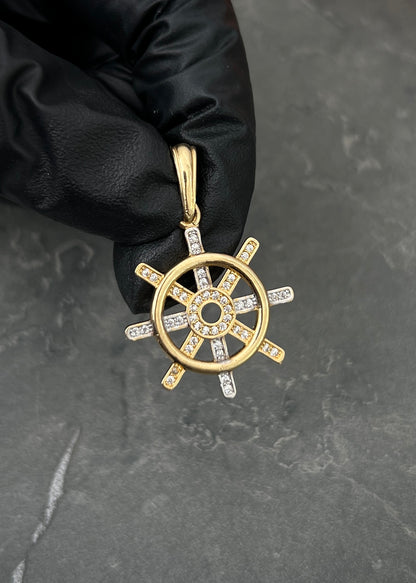 Dije timon con swarovski blanco 3.5gr / Largo 3.4cm / Oro Amarillo Nac M