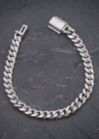 Pulso cubano 13.8gr / Largo 15.7 cm / — — Plata