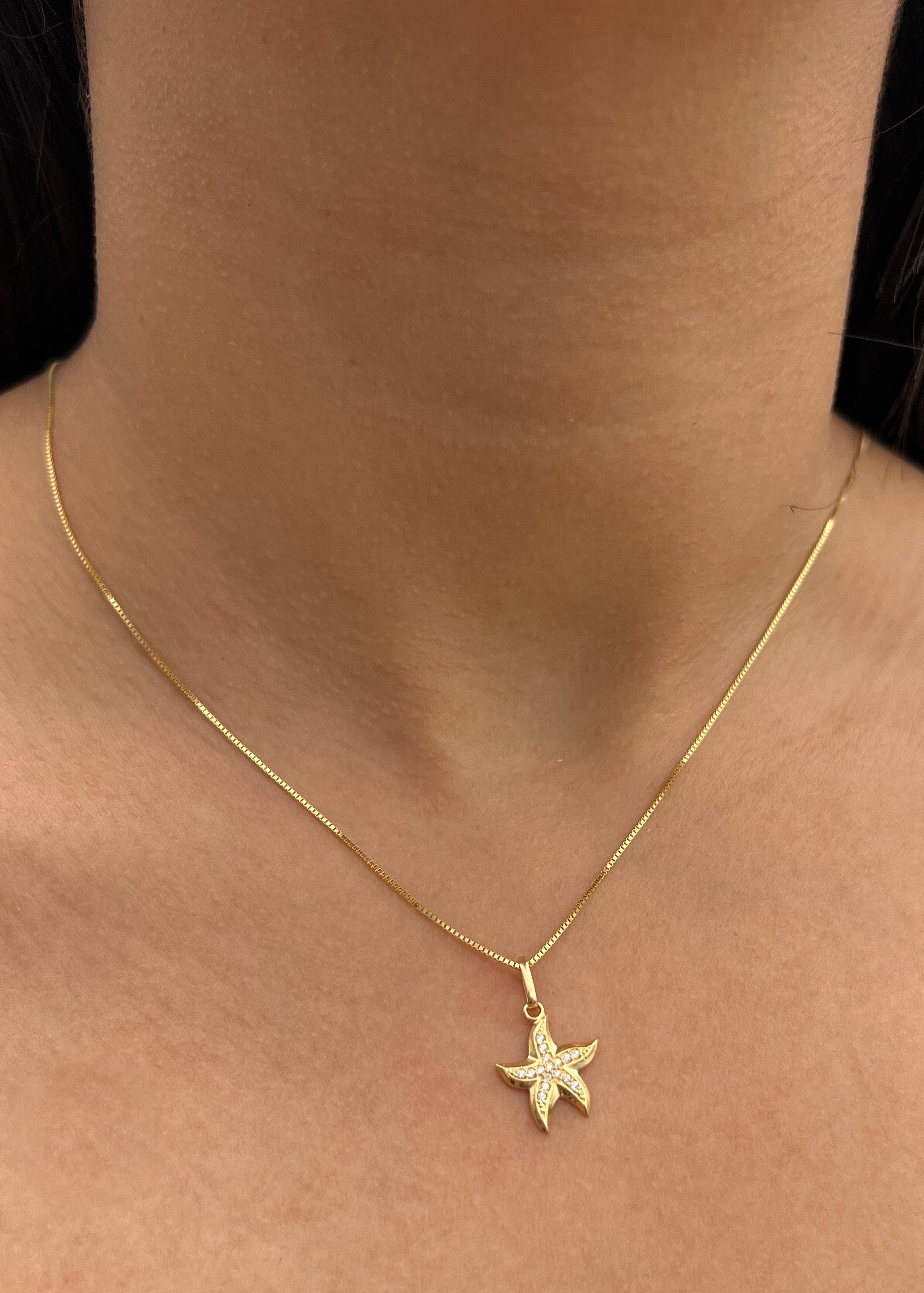 Dije Estrella con Swarovski Blanco 1.1gr / 2cm / 12.8mm — Oro Amarillo