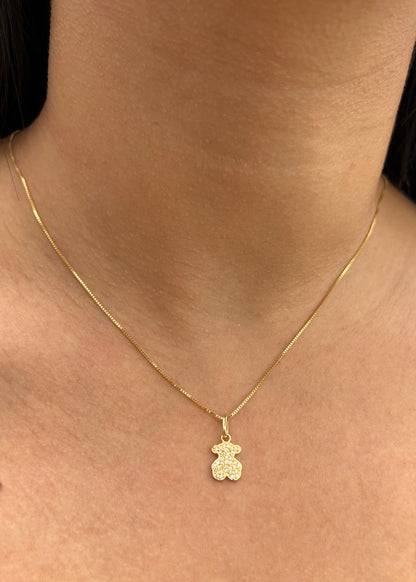 Dije Oso Th con Swarovski Blanco 0.85gr / 1.6cm / 7.9mm — Oro Amarillo