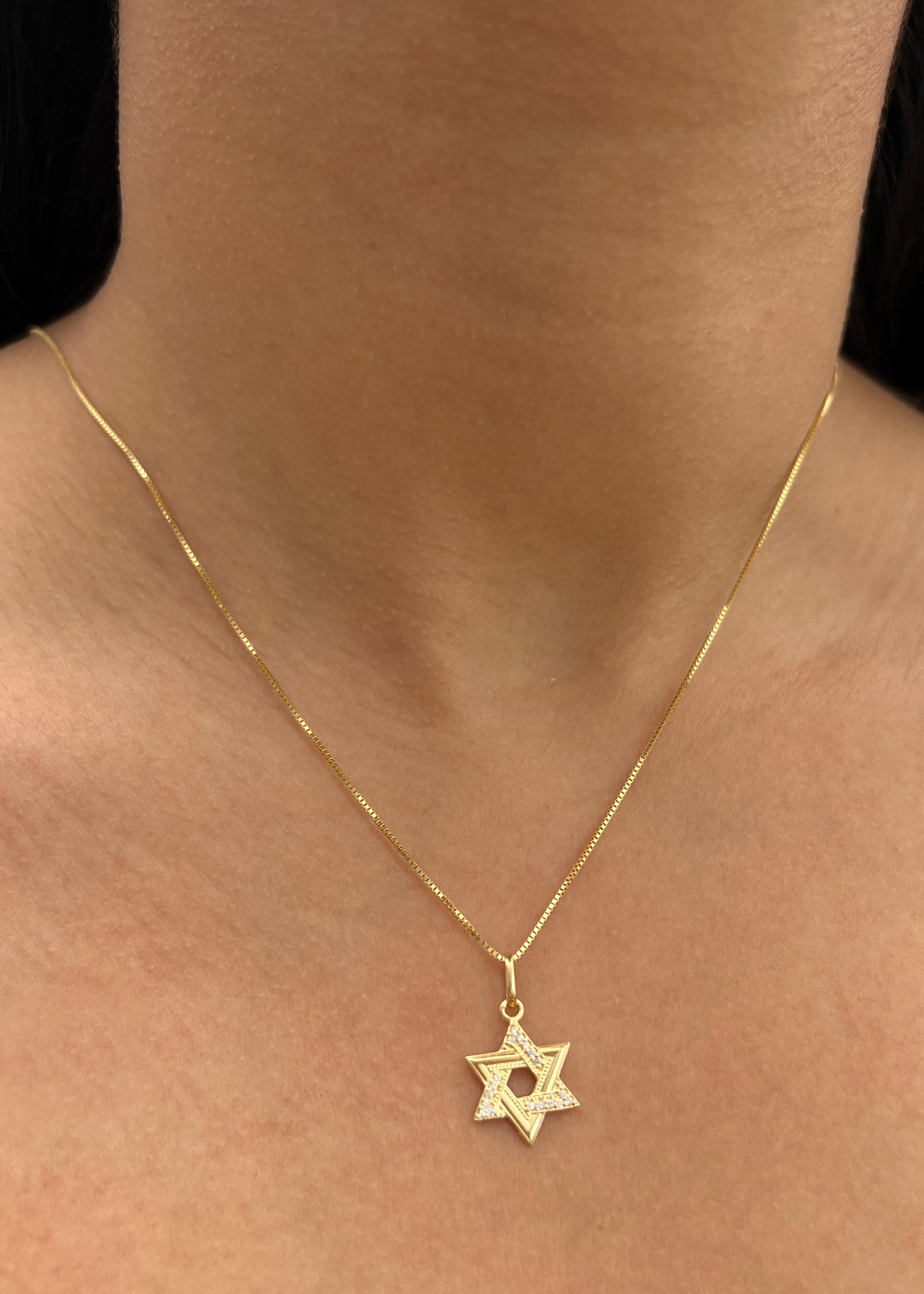 Dije Estrella de David con Swarovski Blanco 1.05gr / 2.1cm / 12.4mm — Oro Amarillo