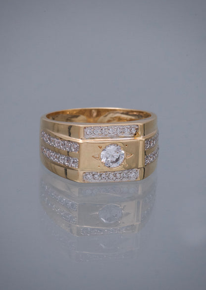 Anillo con Swarovski Blanco 6.2gr / Talla 10 — Oro Amarillo