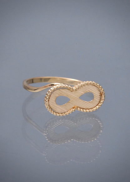 Anillo Infinito 1.8gr / Talla 6 3/4 — Oro Amarillo