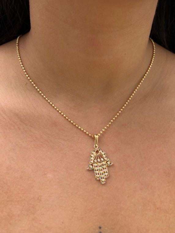 Dije Mano hs con swarovski multicolor 3.95gr / Largo 3.9cm — Oro Amarillo
